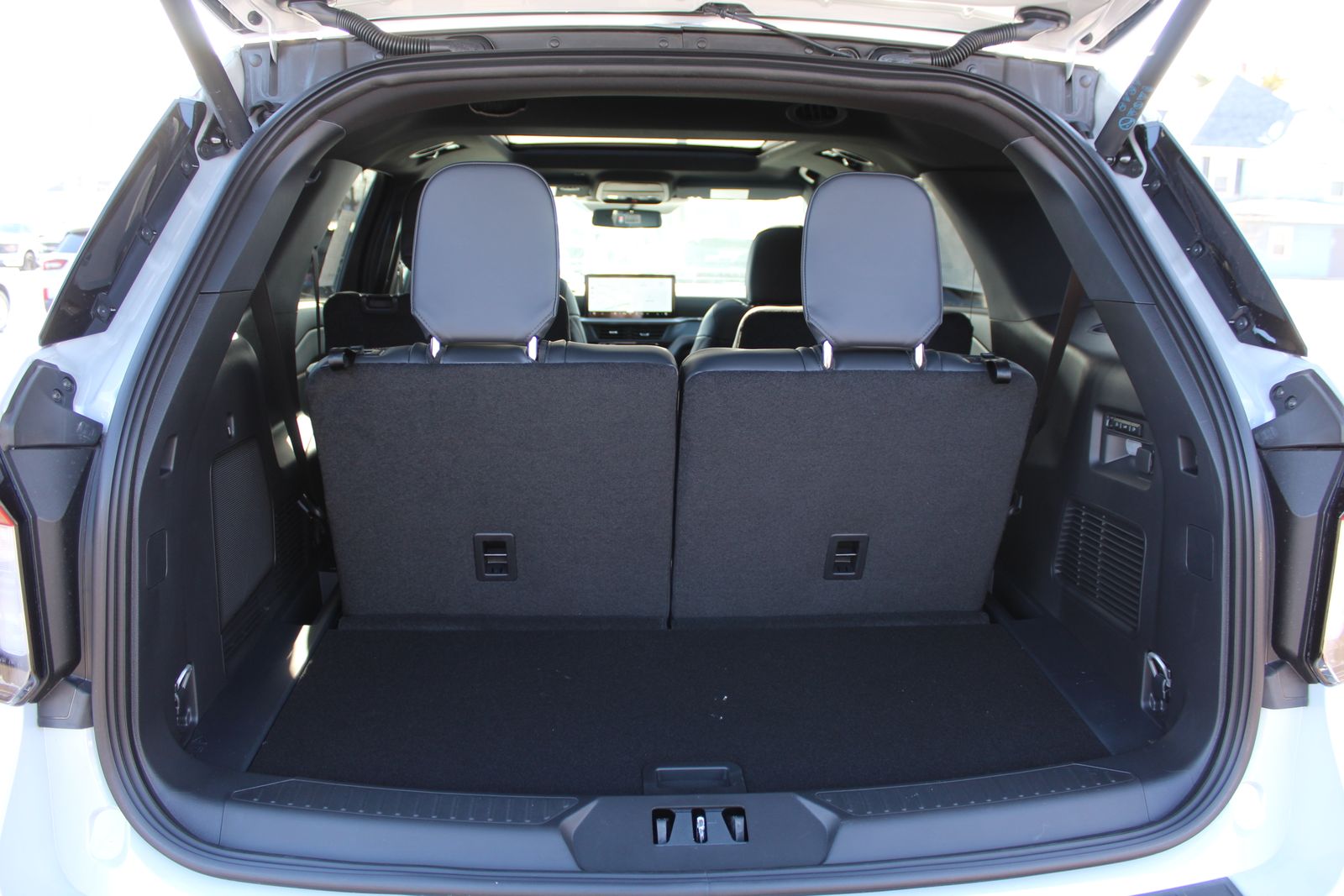 2026 Ford Explorer Tremor - Photo 24