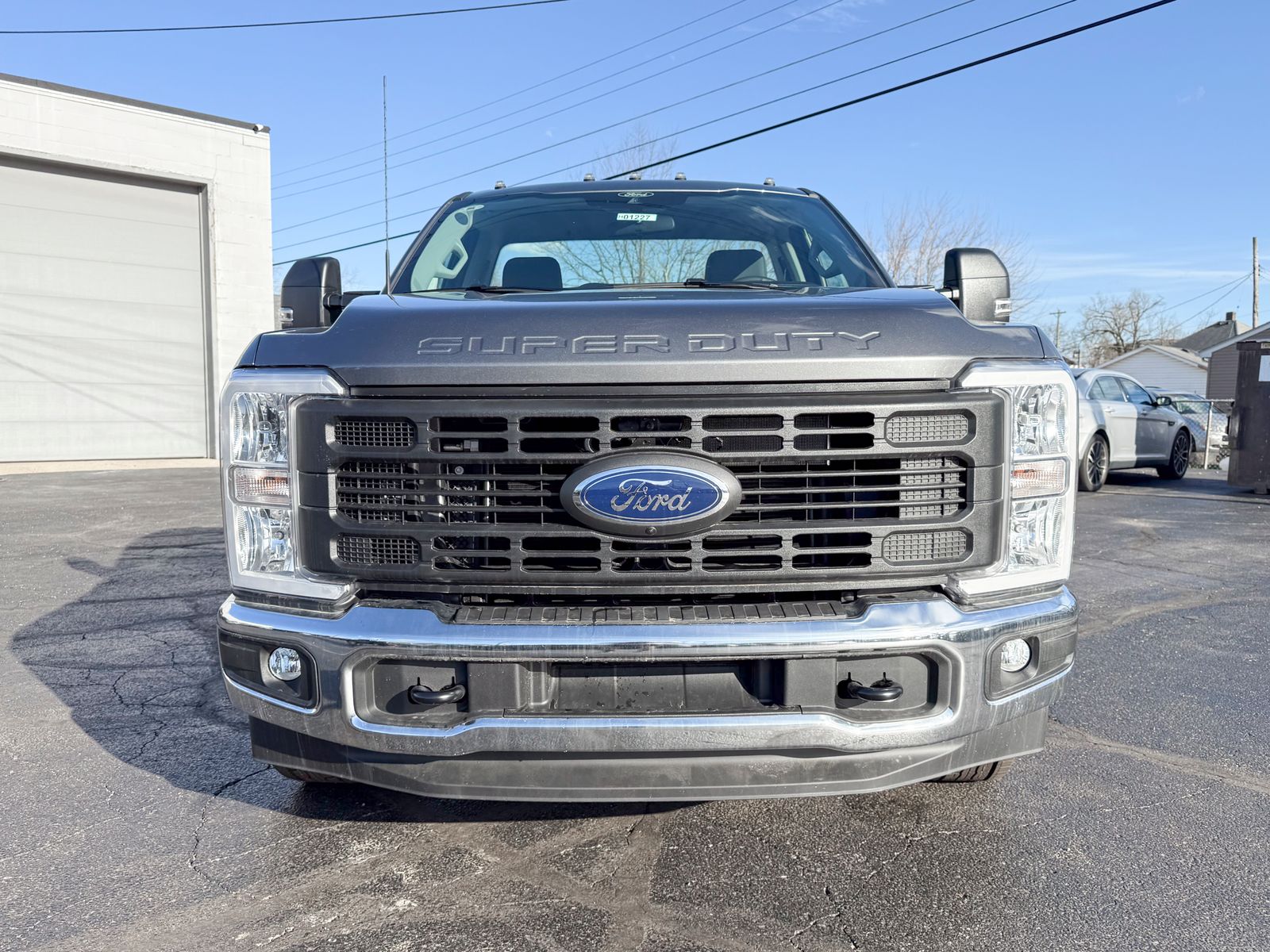 2025 Ford F-350 XL photo 2