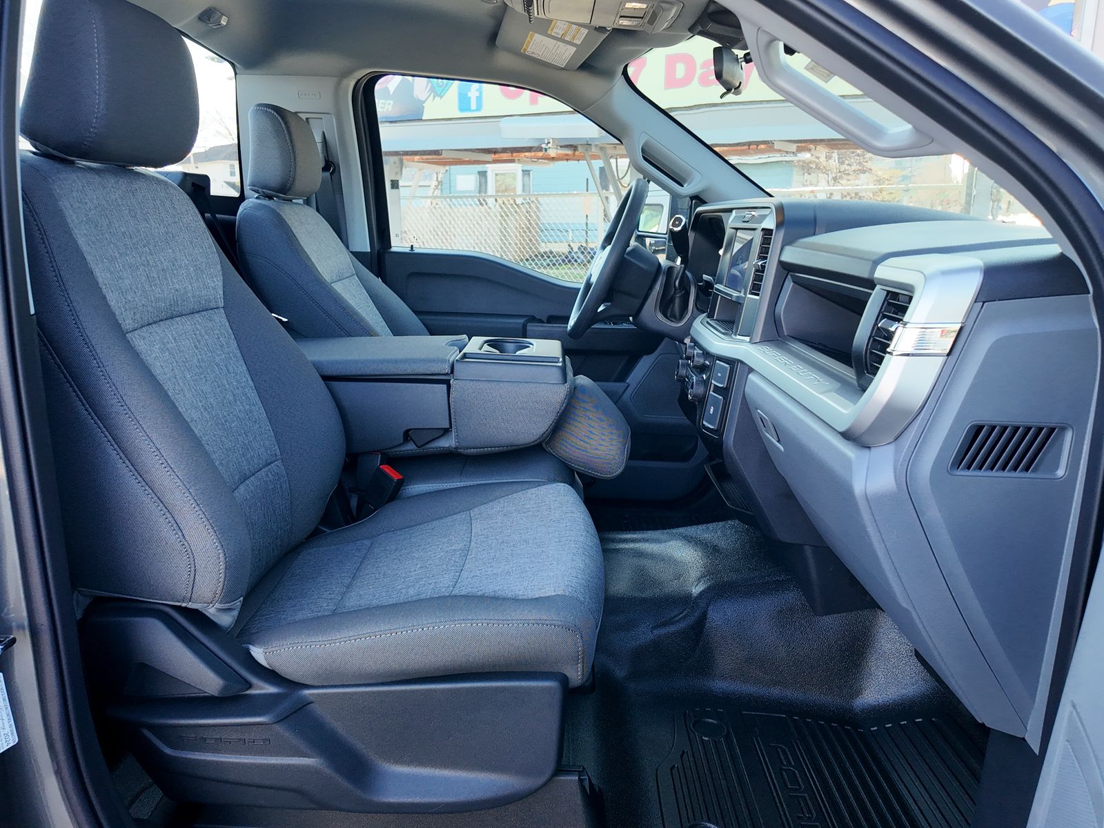 2025 Ford F-350 Super Duty XL - Photo 14