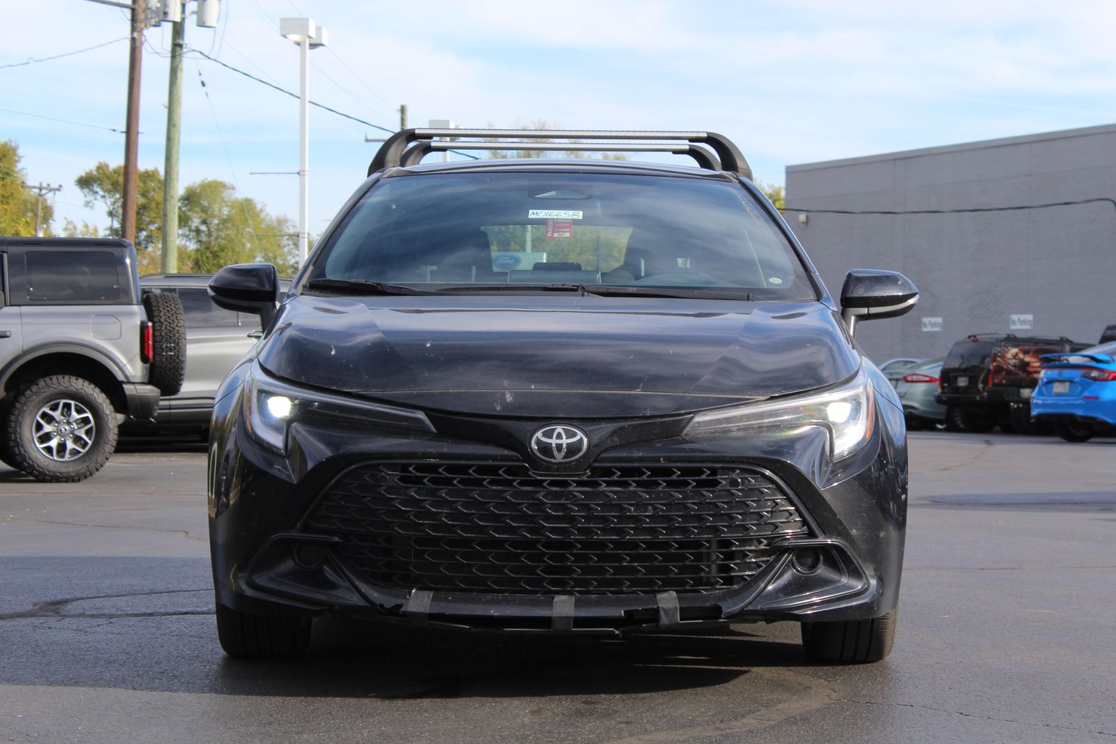 2025 Toyota Corolla SE photo 2