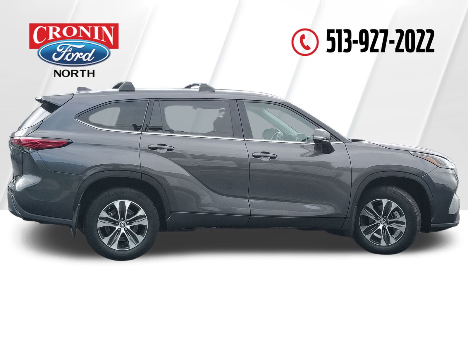 2022 Toyota Highlander XLE photo 3