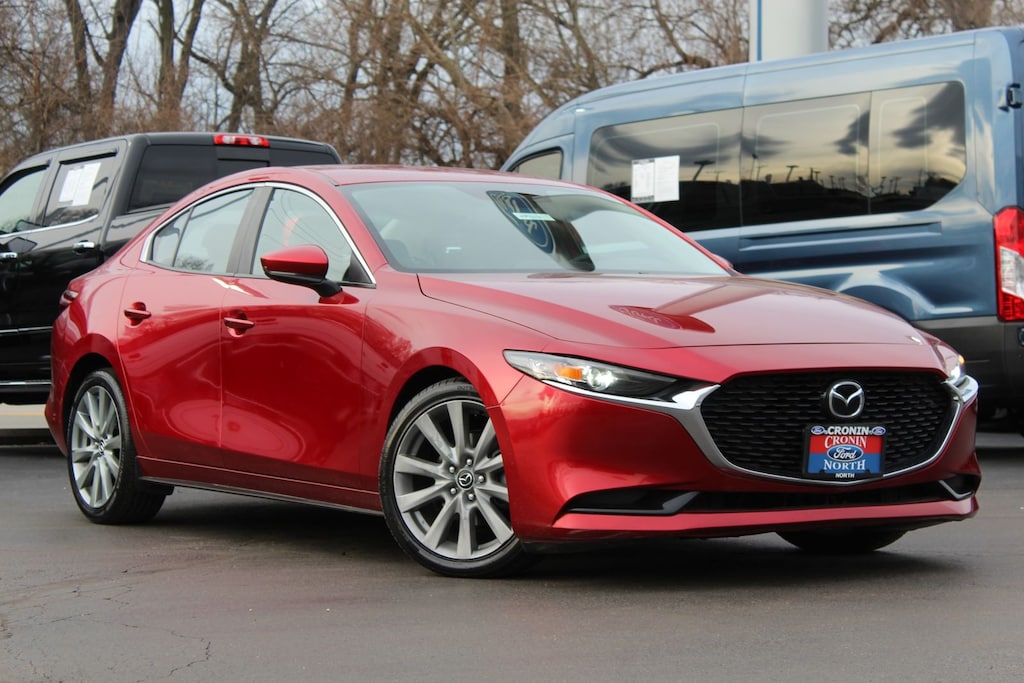 2019 Mazda Mazda3 Preferred Sedan photo 2