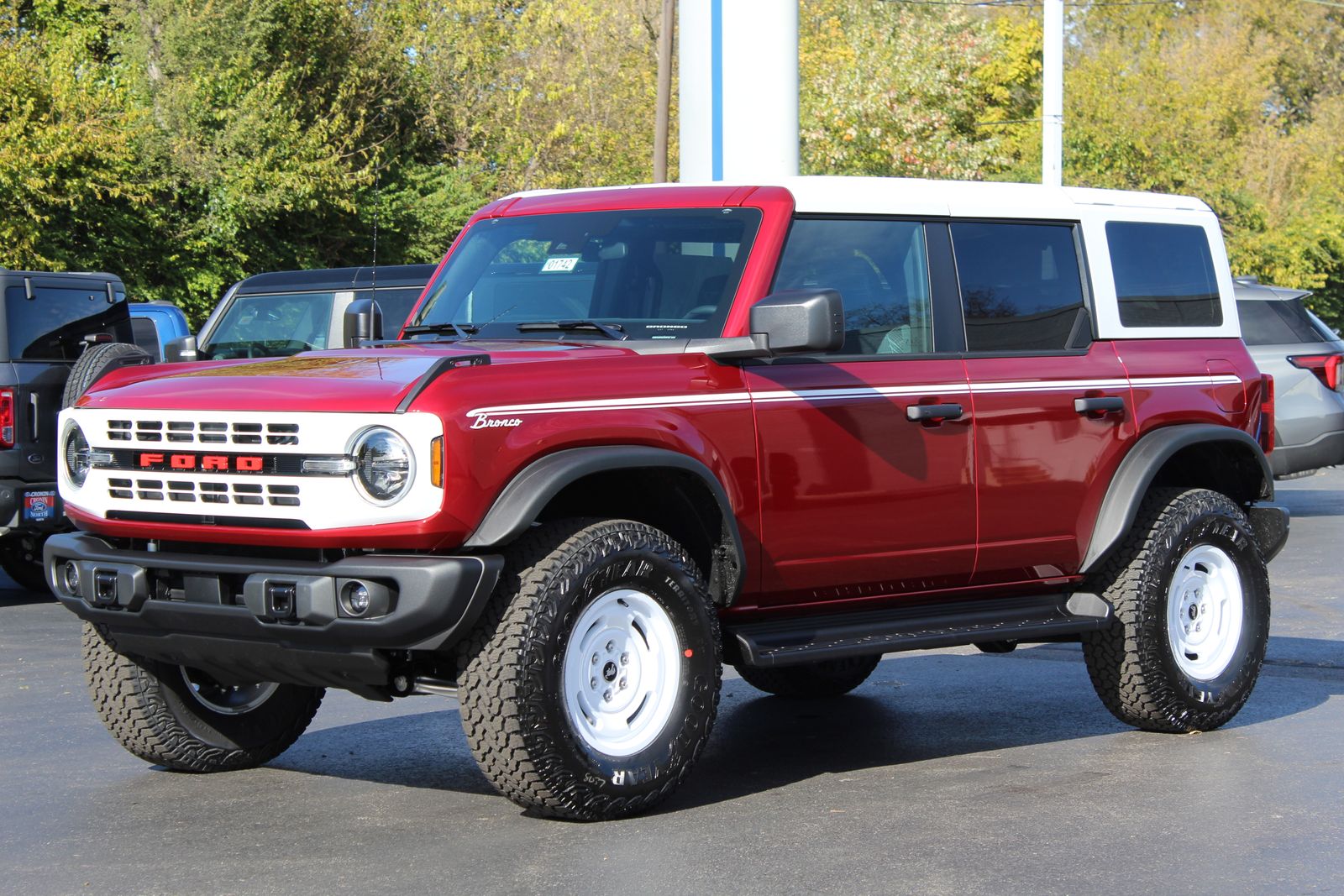 2025 Ford Bronco Heritage First Edition photo 3