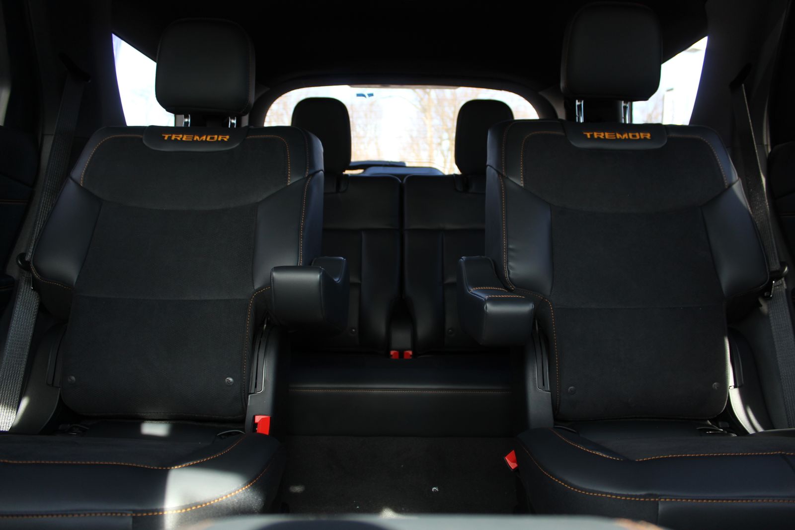 2026 Ford Explorer Tremor - Photo 13