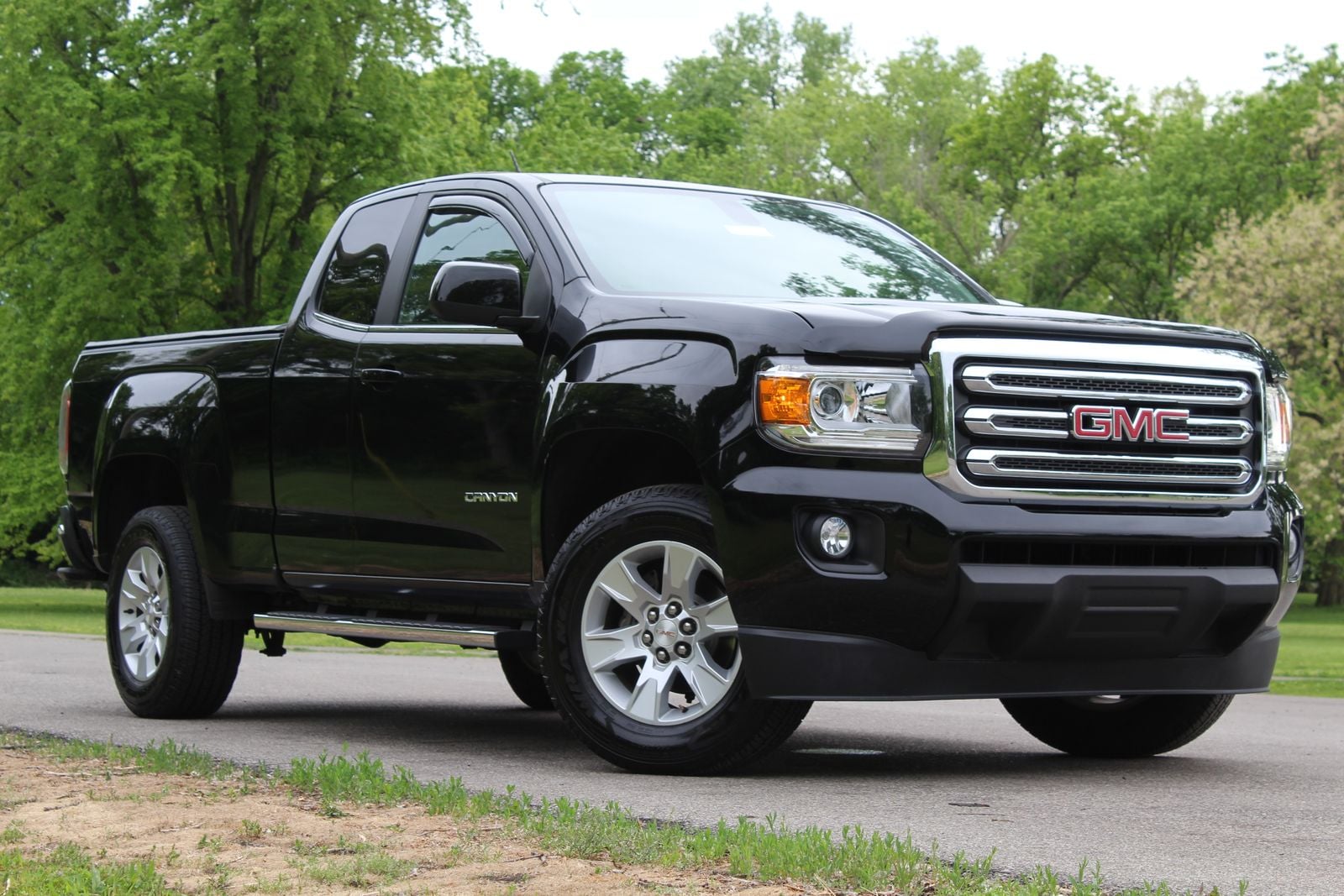 2015 GMC Canyon 2WD SLE Extended Cab's photo