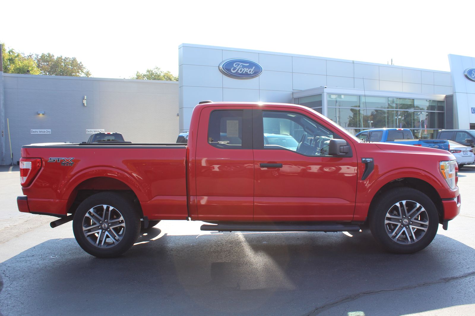 2021 Ford F-150 XL photo 4