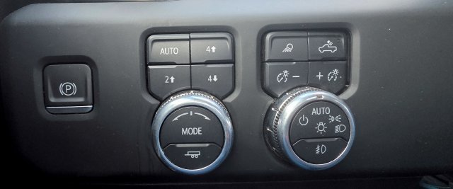2024 GMC Sierra 2500HD AT4 - Photo 15