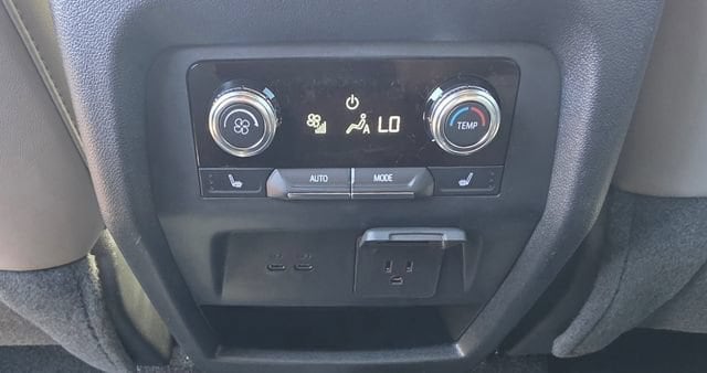 2026 GMC Acadia Elevation - Photo 12