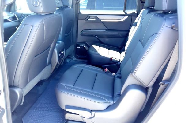 2026 GMC Acadia Elevation - Photo 10