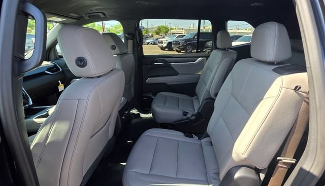 2026 GMC Acadia Elevation - Photo 10