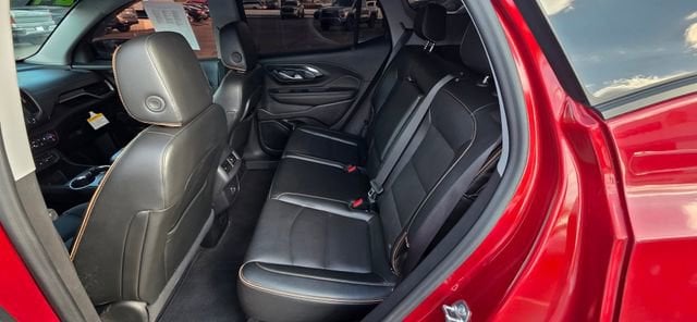 2024 GMC Terrain AT4 - Photo 10