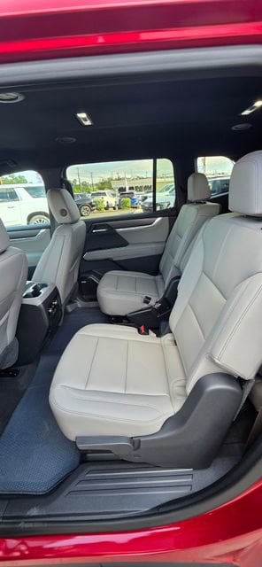 2026 GMC Acadia Elevation - Photo 9