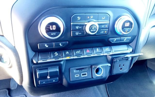 2021 GMC Sierra 1500 SLT - Photo 17