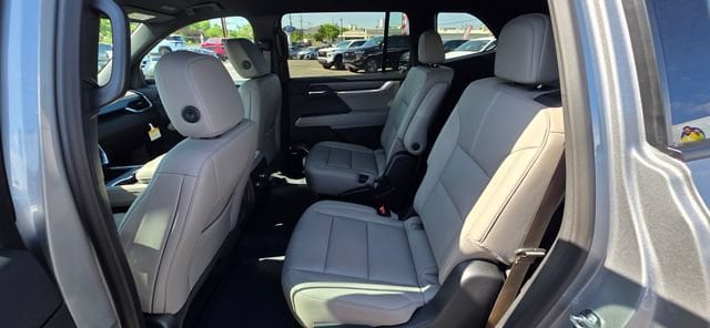 2026 GMC Acadia Elevation - Photo 10