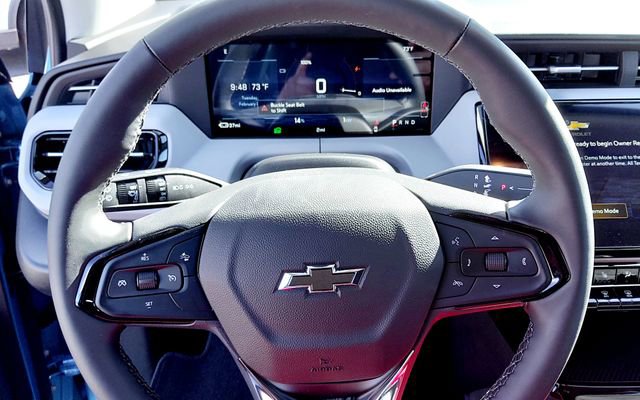 2027 Chevrolet Bolt LT - Photo 16