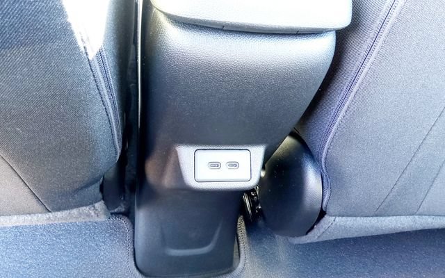 2027 Chevrolet Bolt LT - Photo 10