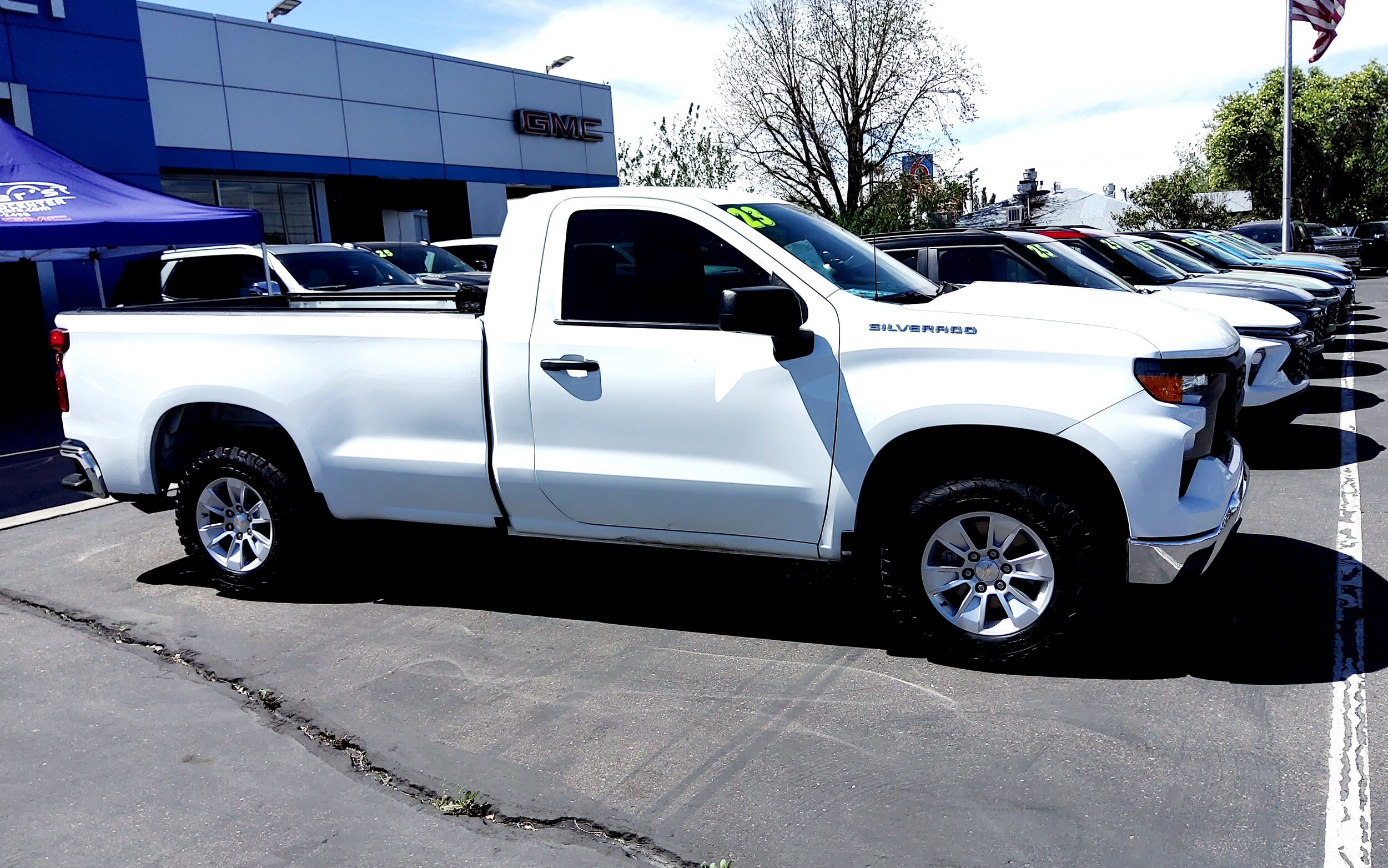 2023 Chevrolet Silverado 1500 photo 4
