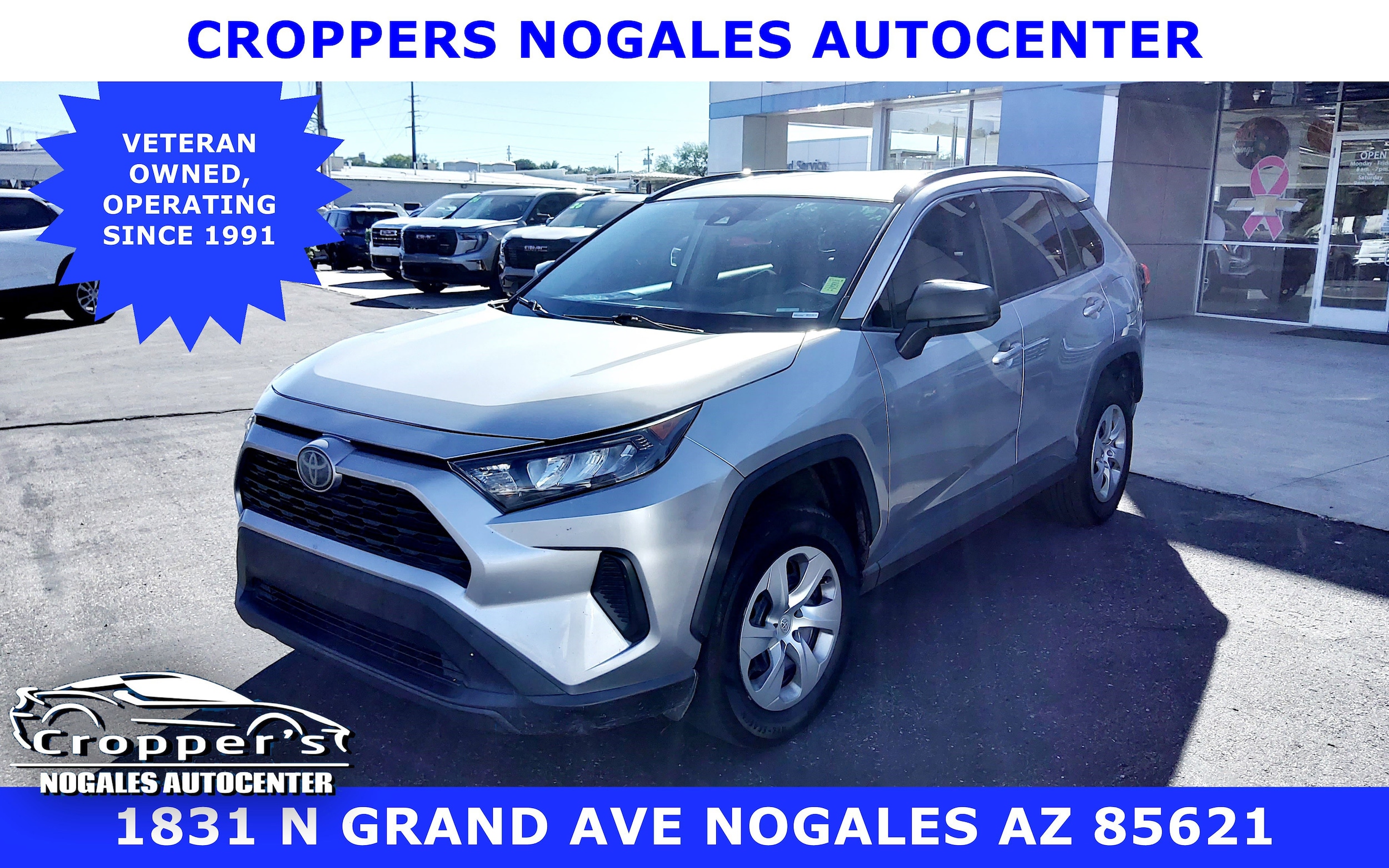 2020 Toyota RAV4 LE's photo