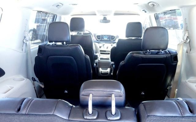 2021 Chrysler Voyager LXI - Photo 8