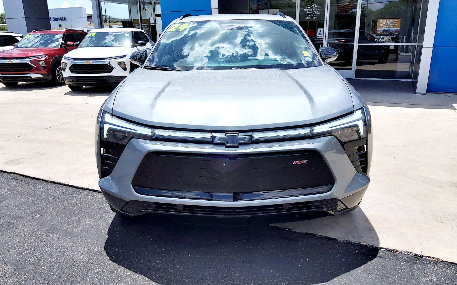 Used 2024 Chevrolet Blazer EV RS with VIN 3GNKDCRJ9RS118121 for sale in Nogales, AZ