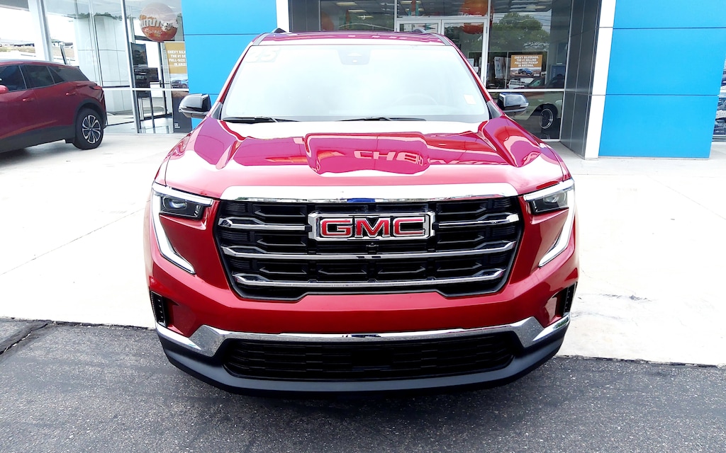 Used 2025 GMC Acadia Elevation SUV