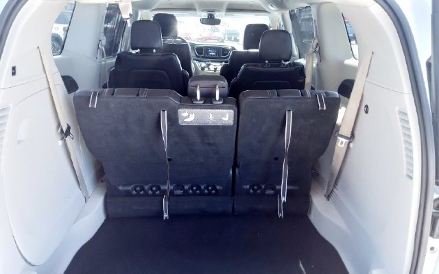 2021 Chrysler Voyager LXI - Photo 7