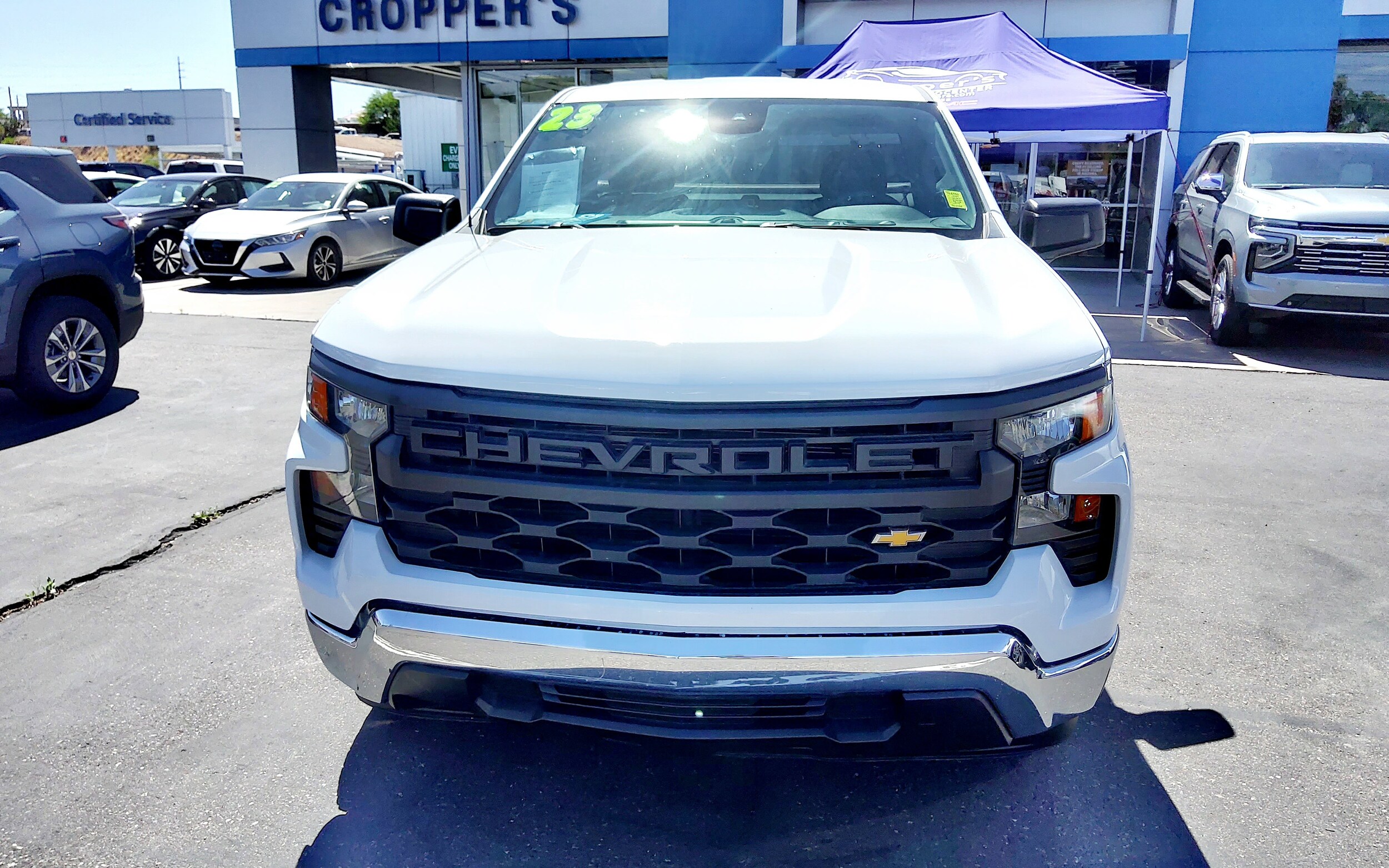 2023 Chevrolet Silverado 1500 photo 2