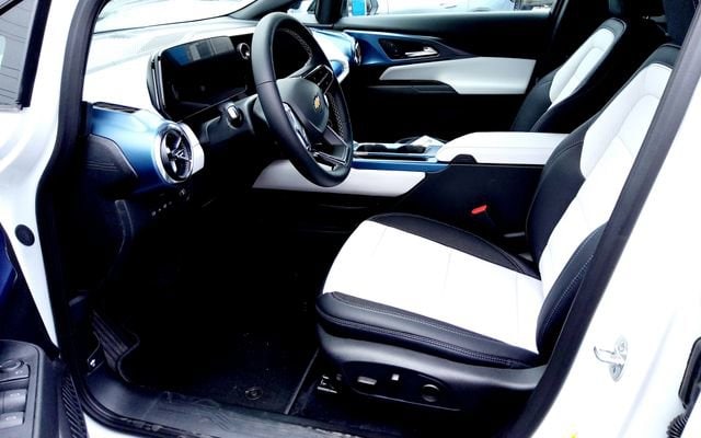 2026 Chevrolet Equinox EV 2LT - Photo 14