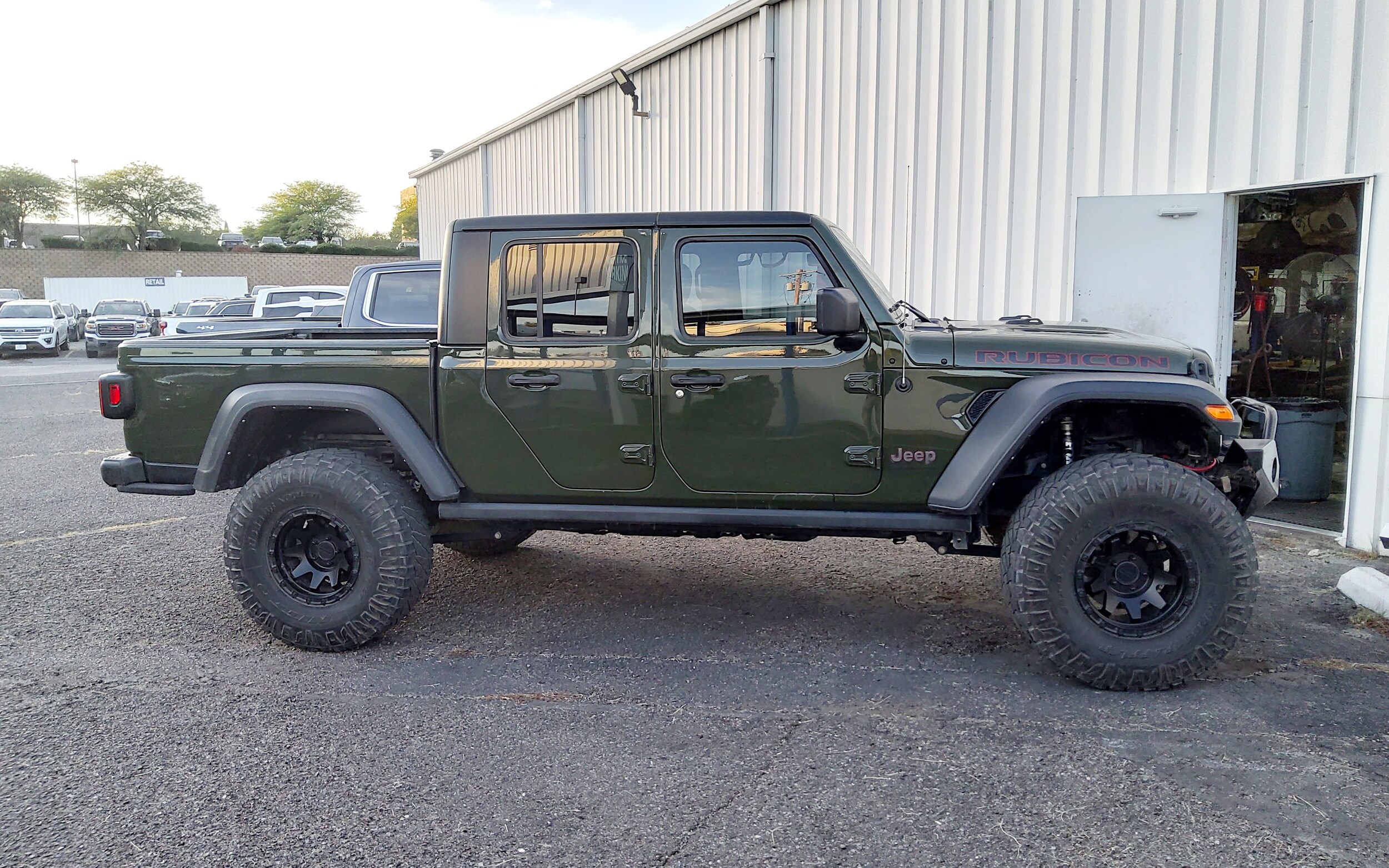 2022 Jeep Gladiator Rubicon photo 3
