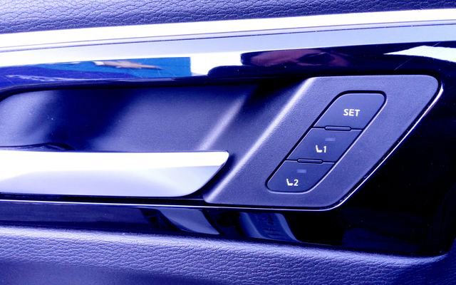 2023 Mitsubishi Outlander Plug-In Hybrid SEL - Photo 18