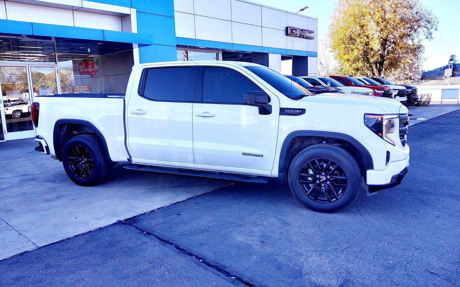 2024 Gmc Sierra 1500 Elevation photo 3