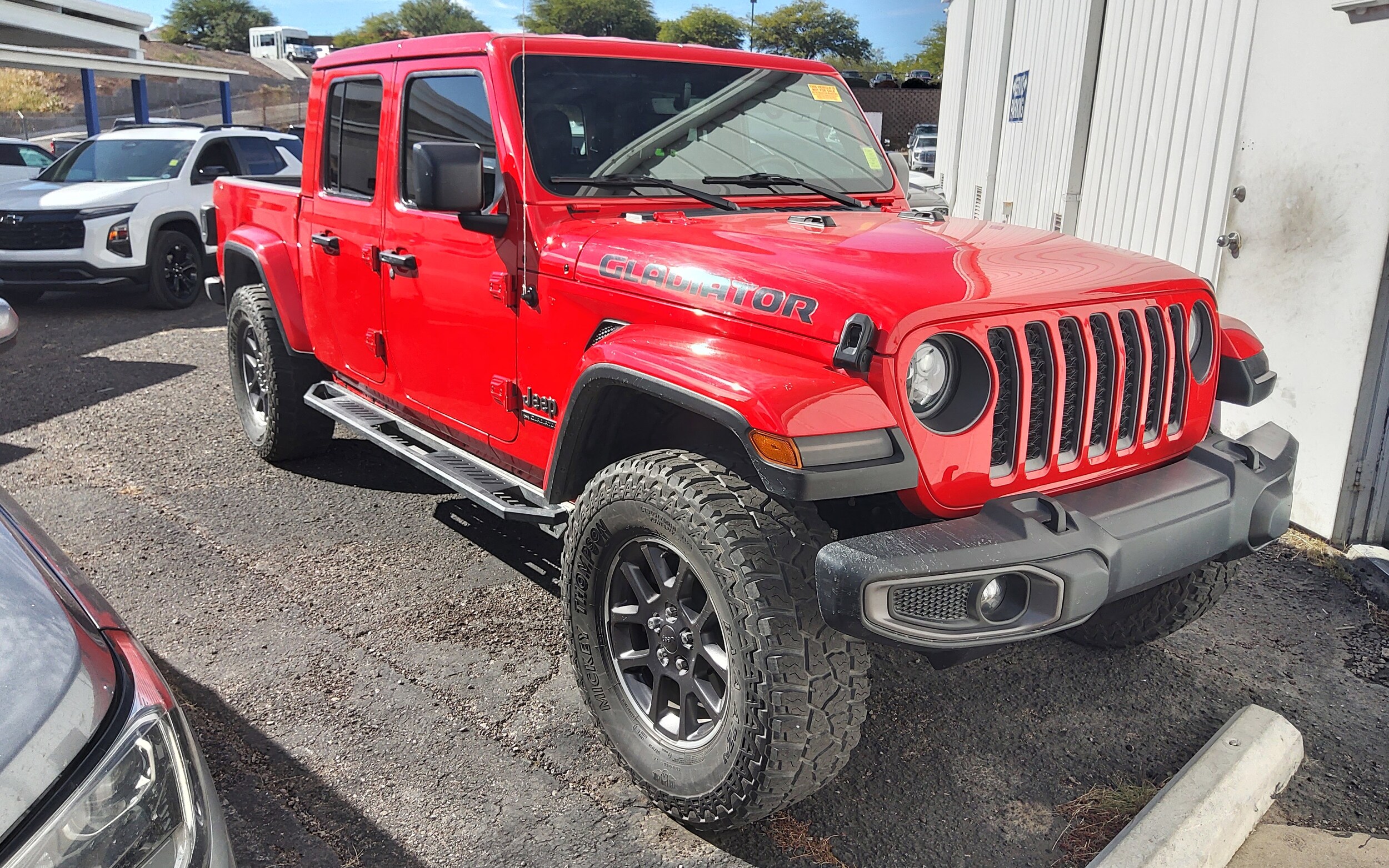 2021 Jeep Gladiator Sport photo 2