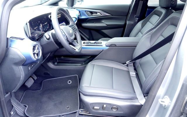 2026 Chevrolet Equinox EV 2LT - Photo 13