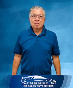 Staff member Miguel Lopez from ID_622b4a99cdd1