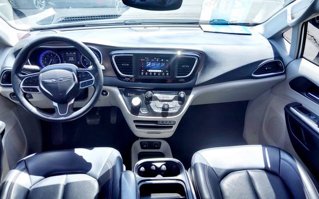 2021 Chrysler Voyager LXI - Photo 12