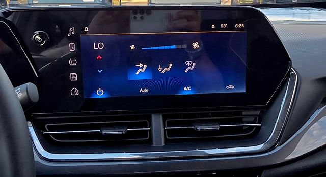 2026 Chevrolet Trax Activ - Photo 18