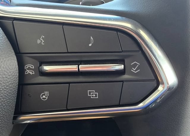 2027 Chevrolet Equinox LT - Photo 17