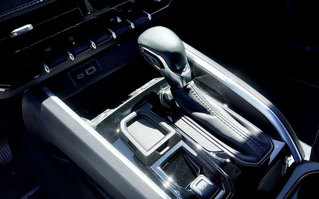 2026 Chevrolet Colorado LT - Photo 17