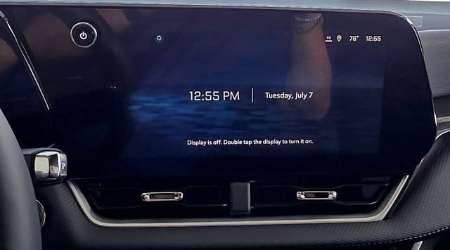 2027 Chevrolet Equinox LT - Photo 18