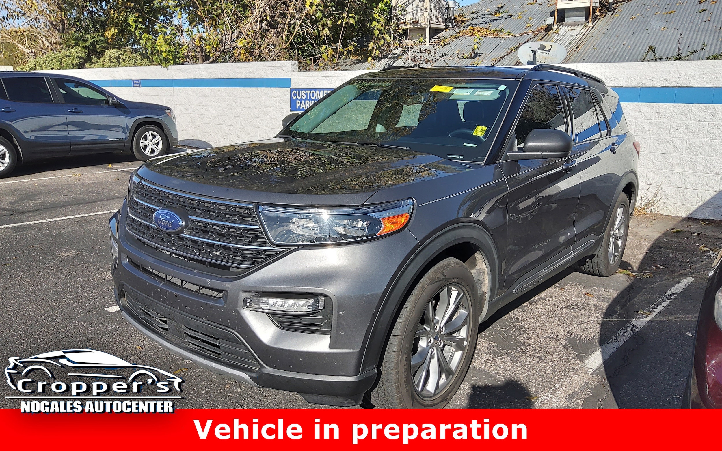 2022 Ford Explorer XLT's photo