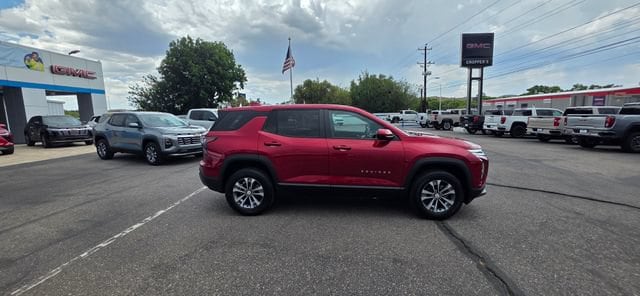 2027 Chevrolet Equinox LT - Photo 4