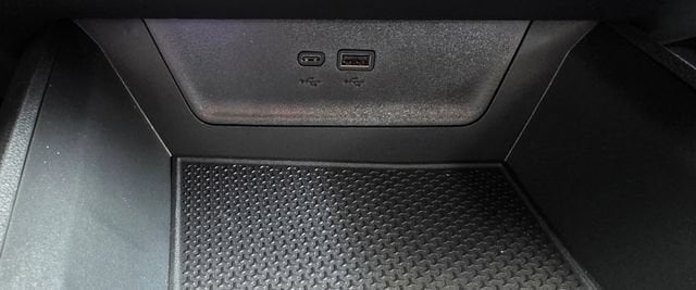 2027 Chevrolet Equinox LT - Photo 20