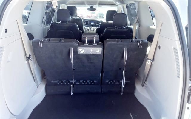 2021 Chrysler Voyager LXI - Photo 7