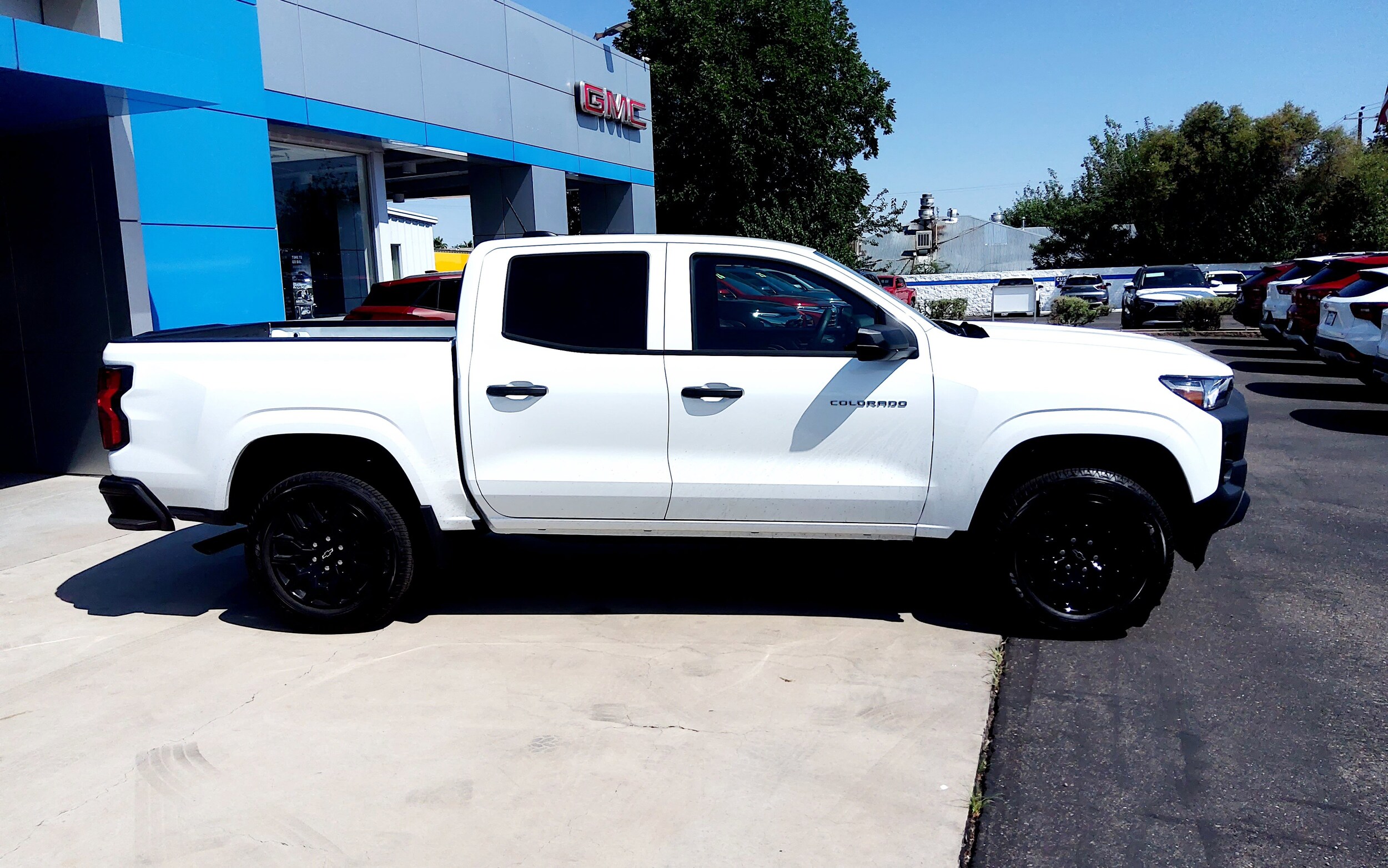 2026 Chevrolet Colorado Work Truck photo 3