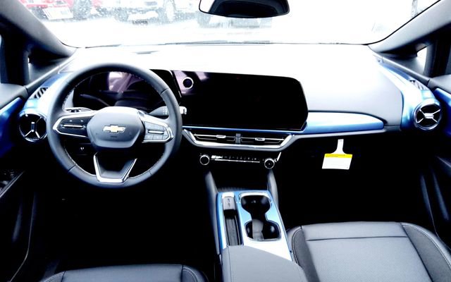 2026 Chevrolet Equinox EV 2LT - Photo 12