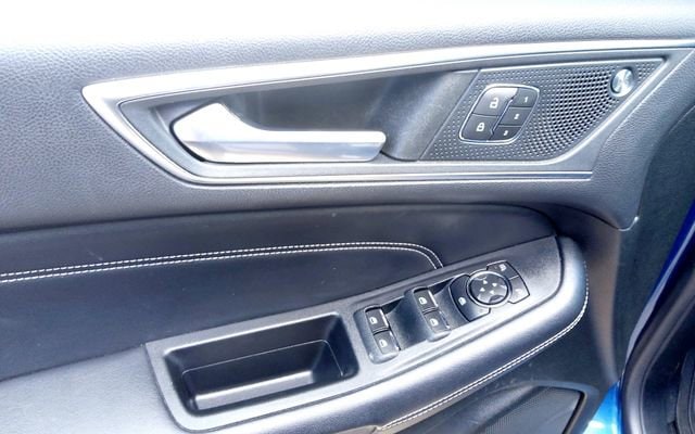 2022 Ford Edge Titanium - Photo 11