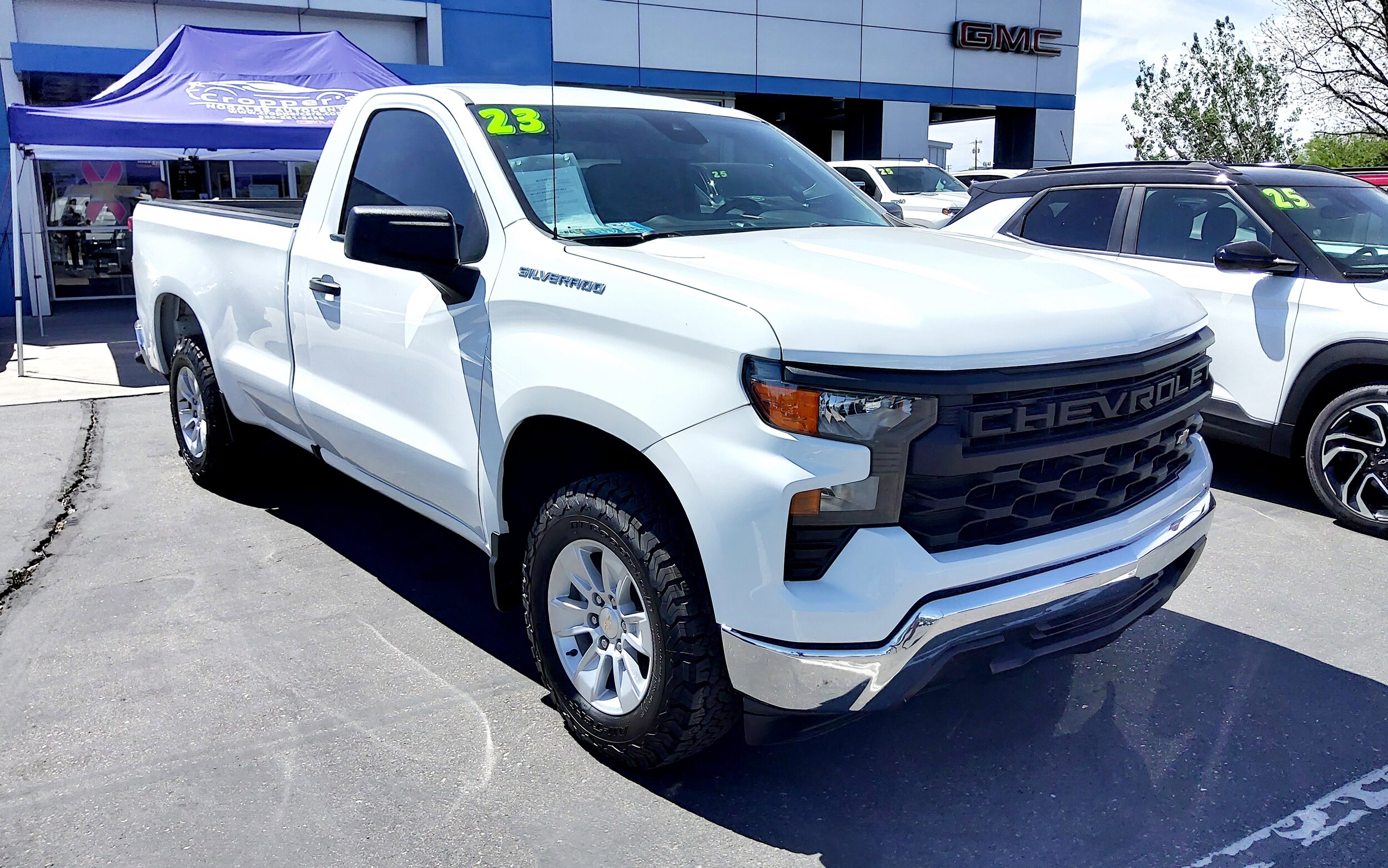 2023 Chevrolet Silverado 1500 photo 3