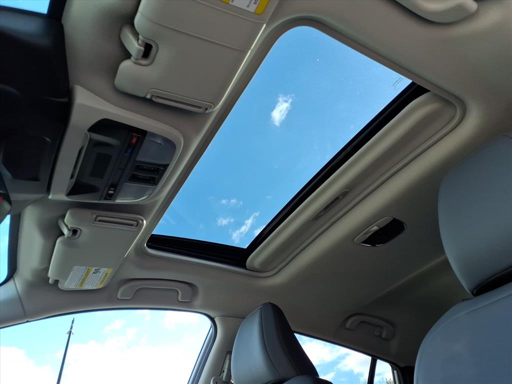 2025 Subaru Crosstrek Limited photo 2