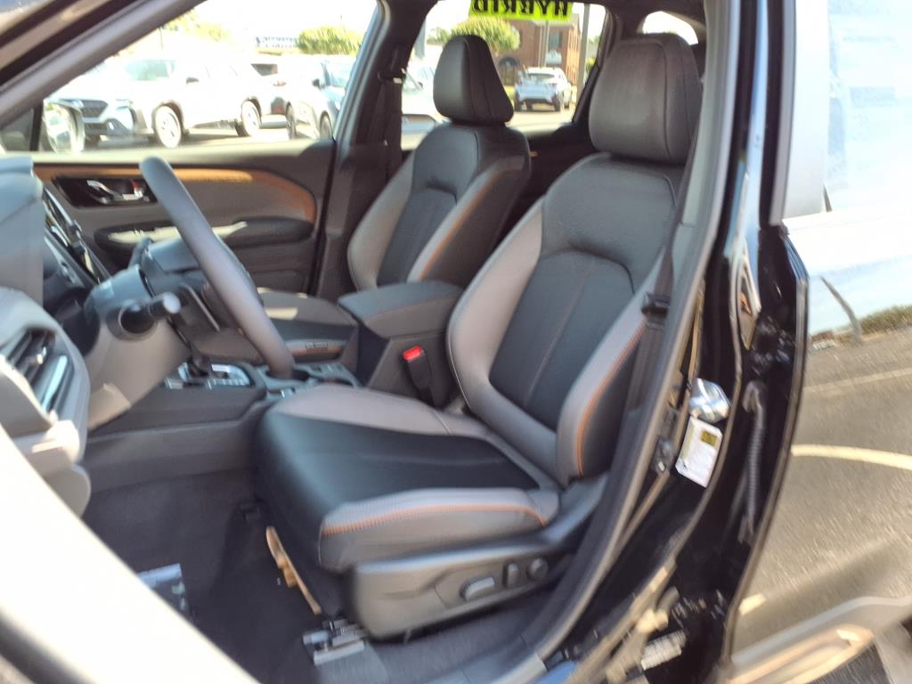 2025 Subaru Forester Sport photo 3