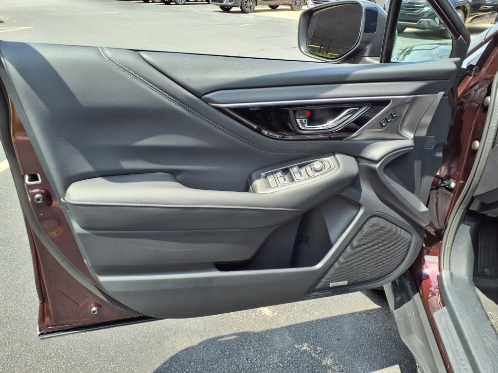 New 2025 Subaru Outback Touring SUV